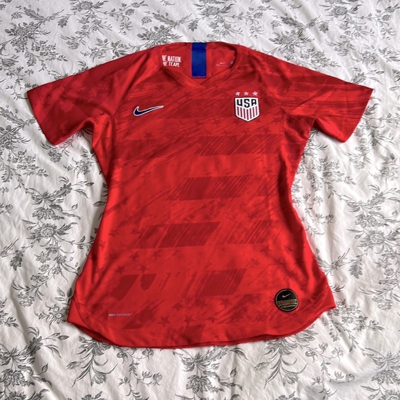 Nike Women’s XS USA Vapor-knit Away Jersey Speed Red - Picture 3 of 12